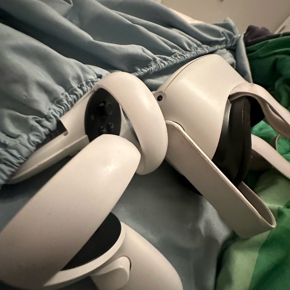 It’s been used once it has a few scratches with protective case - Picture 5 of 6